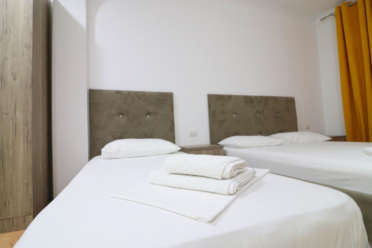 Hotel Kristal Vlora Kültér fotó