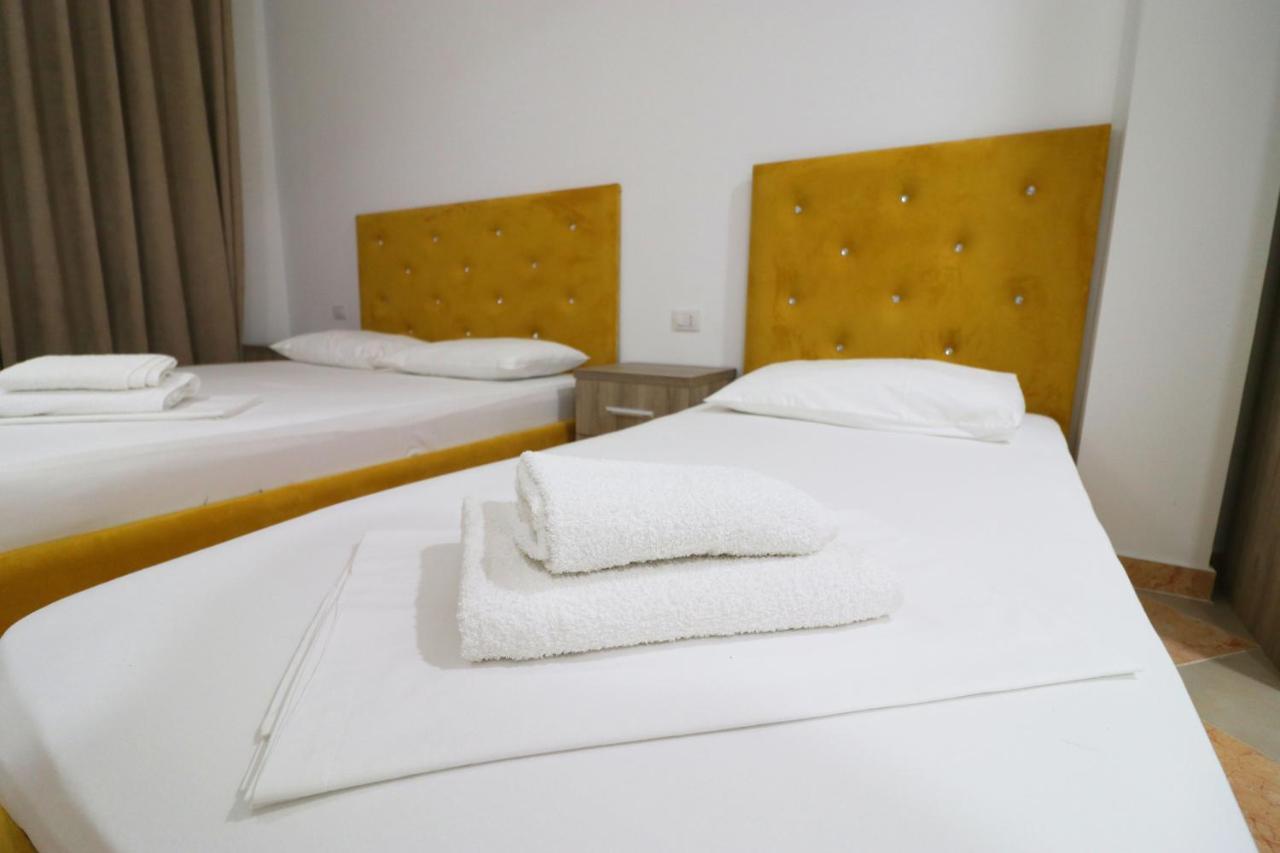 Hotel Kristal Vlora Kültér fotó