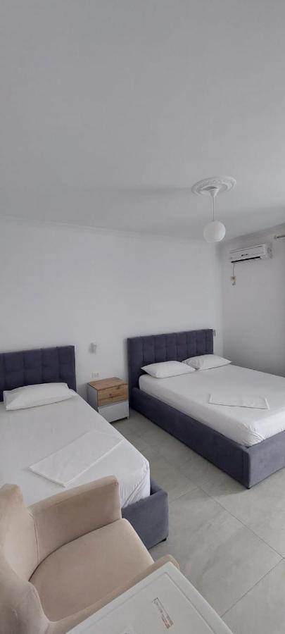 Hotel Kristal Vlora Kültér fotó
